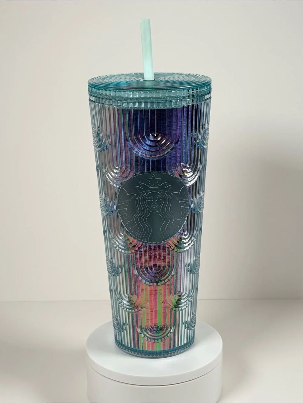 Starbucks 2022 Spring Iridescent Siren Scales Venti Cold Cup Tumbler 24 oz NWT